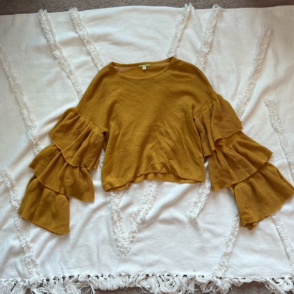 Gianni Bini mustard balloon sleeve sweater - Picture 4 of 5